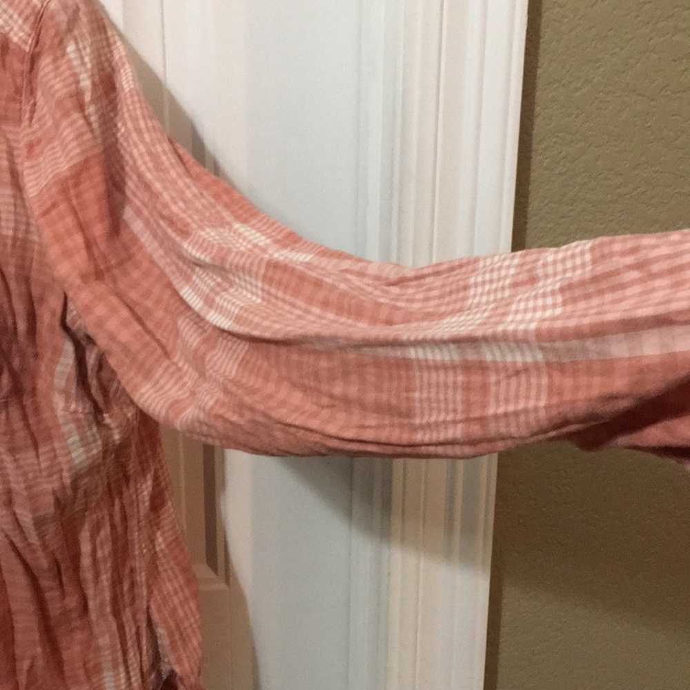 Button down - Picture 3 of 4